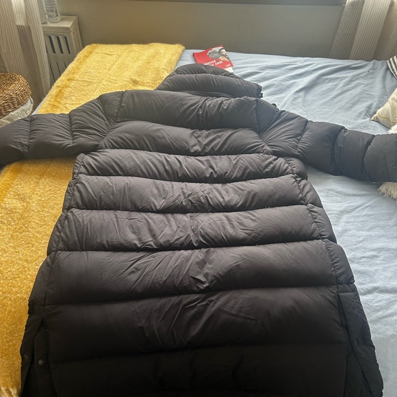 ARITZIA Super Puff Long - Picture 5 of 5